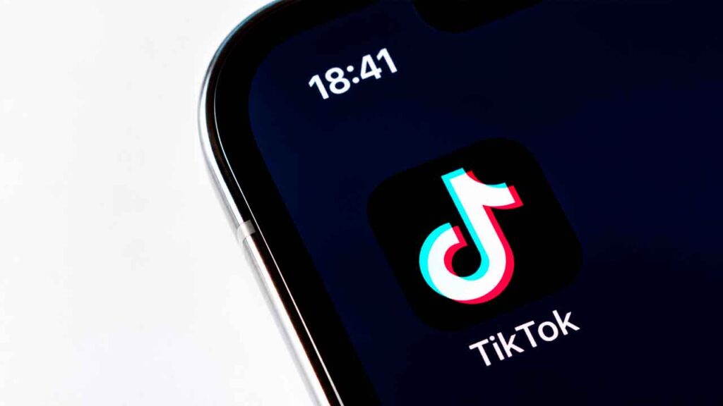 tiktok 08.10.26_2